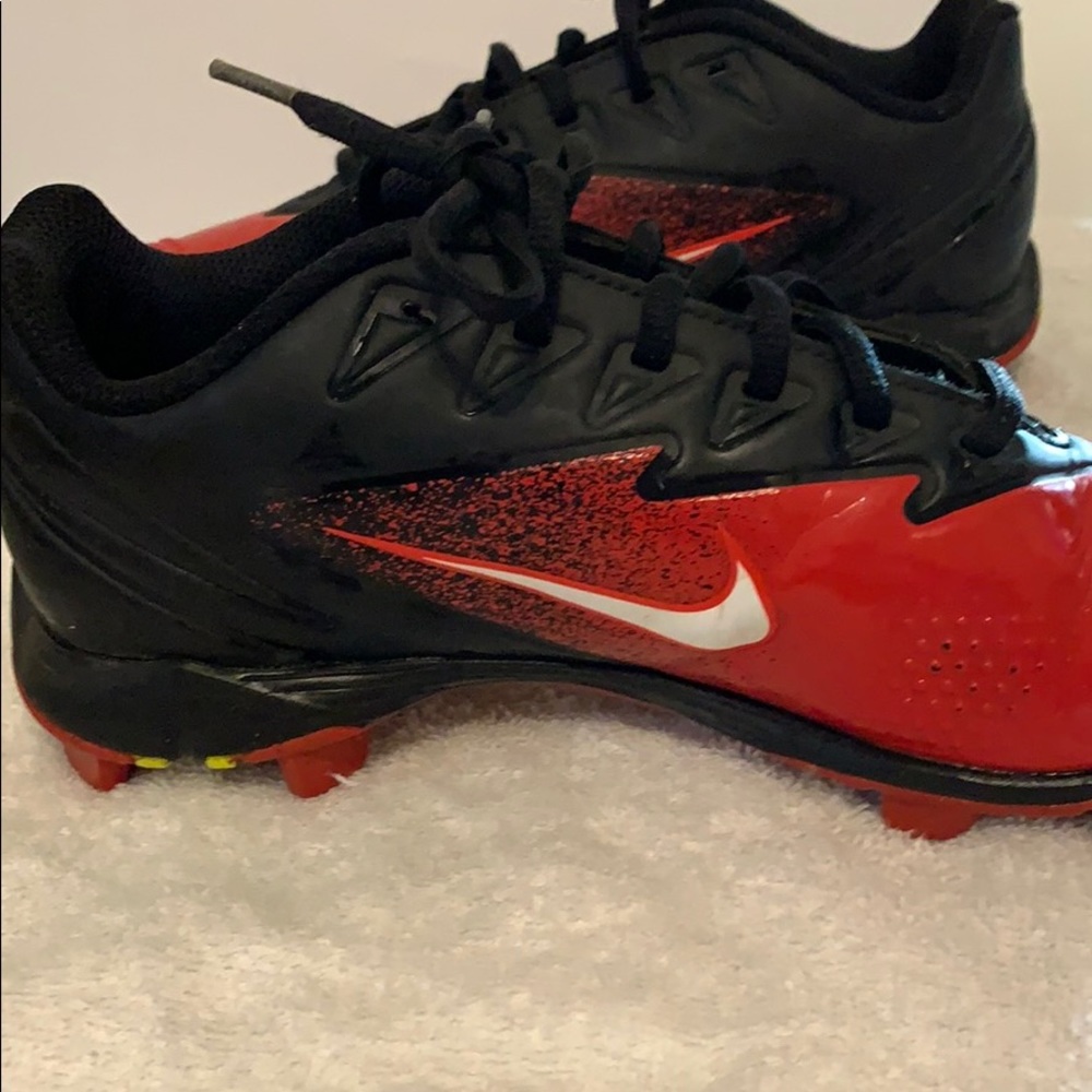 Nike soccer cleats - Picture 3 of 5